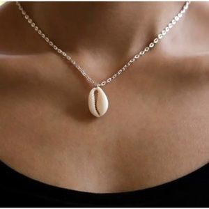 Shell necklace boho vintage